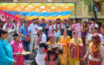 कृषि र पशु विकासमा आधारित साना किसान तथा युवा उद्यमशीलता विकास परियोजना” अन्तर्गत बाख्राको पहिलो पुस्ता हस्तान्तरण कार्यक्रम भव्य रूपमा सम्पन्न